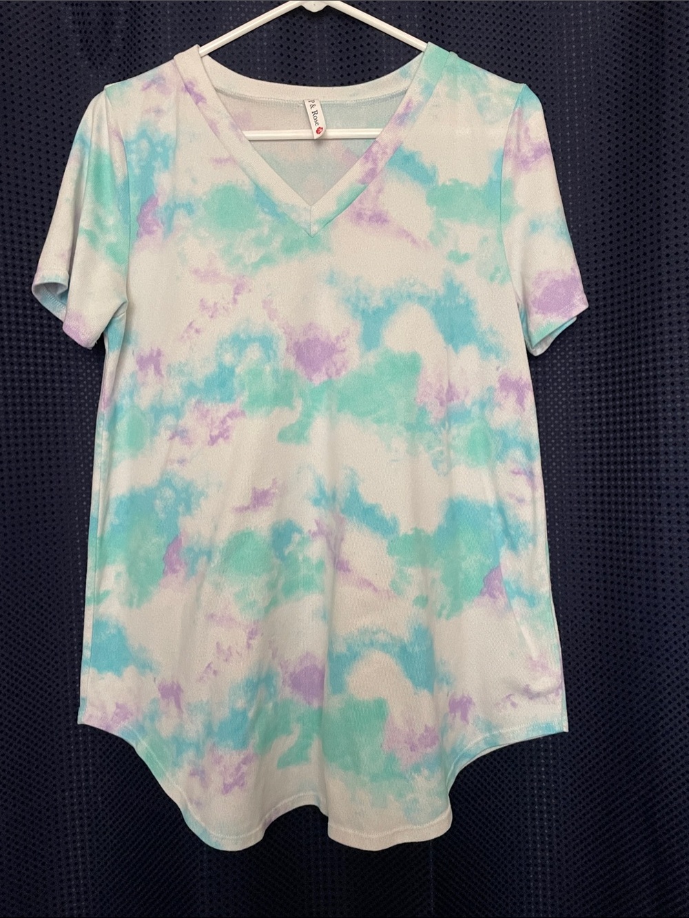 V-Neck Short Sleeve Tie-Dye Tee in Aqua & Lavender